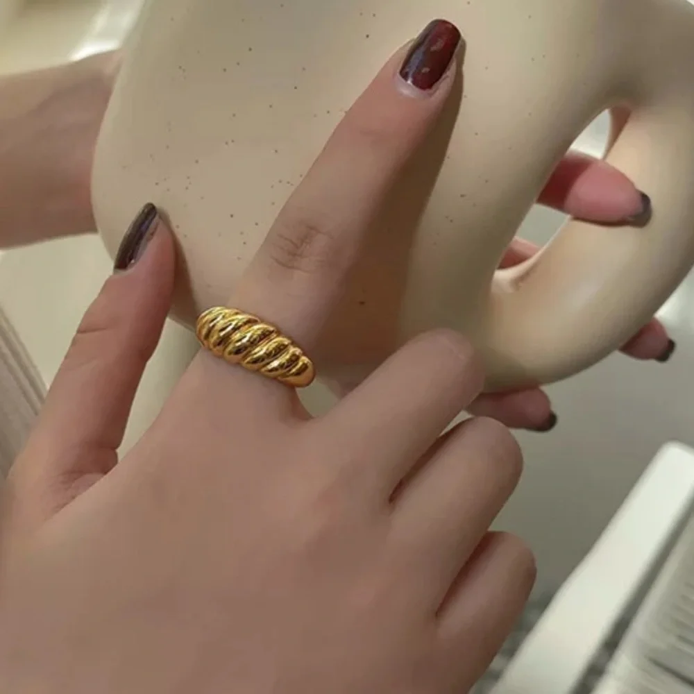 NEW GOLD FRENCH 925 STERLING SILVER ADJUSTABLE RING, CUTE RING, SHINY RING. - Picture 2 of 8